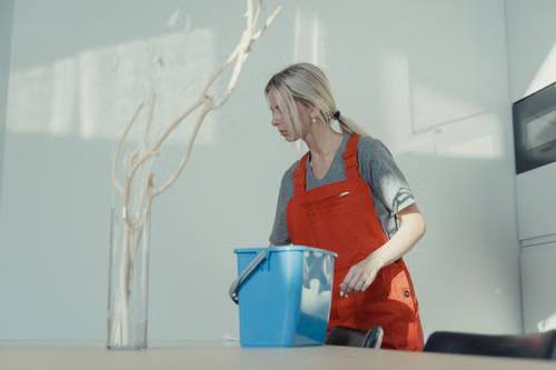 Buy Back Your Saturday: How the Right Cleaning Company Gives You Time, Not Just a Tidy Home