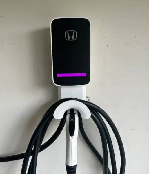 What an EV Charging Specialist in Indianapolis Checks in the First Ten Minutes of a Site Visit